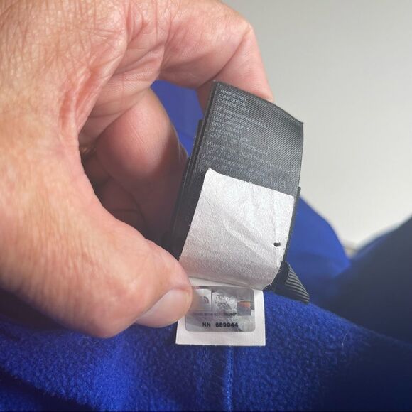 The North Face Royal Blue 1/4 Zip Fleece Top in Size Large - Picture 8 of 8